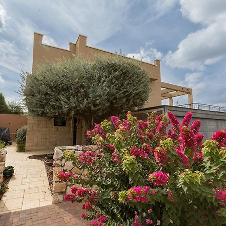 Switzerland In The Arbel Guest House Bagian luar foto