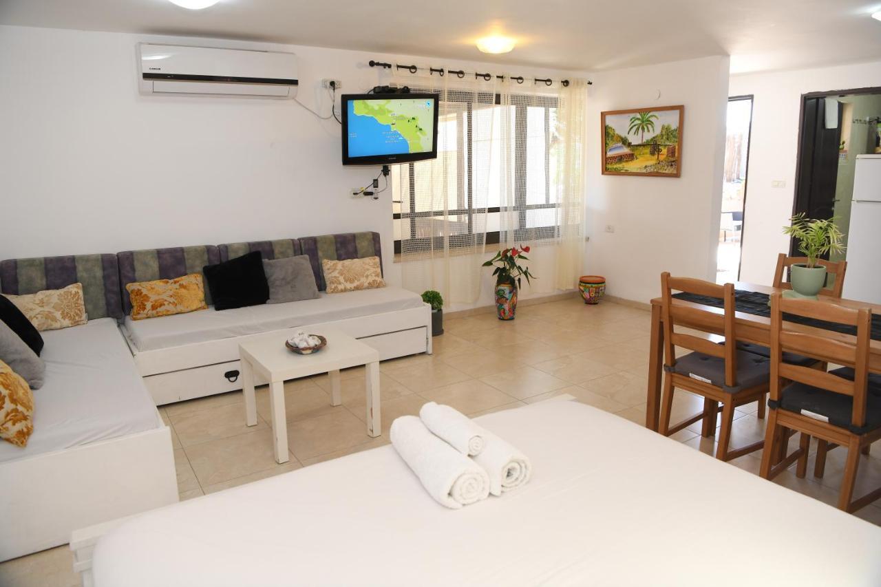 Switzerland In The Arbel Guest House Bagian luar foto