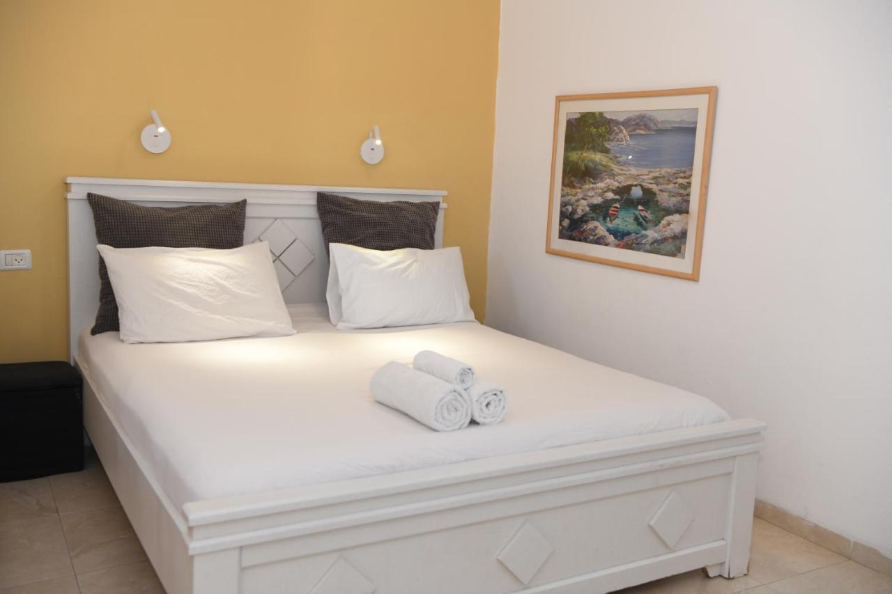 Switzerland In The Arbel Guest House Bagian luar foto