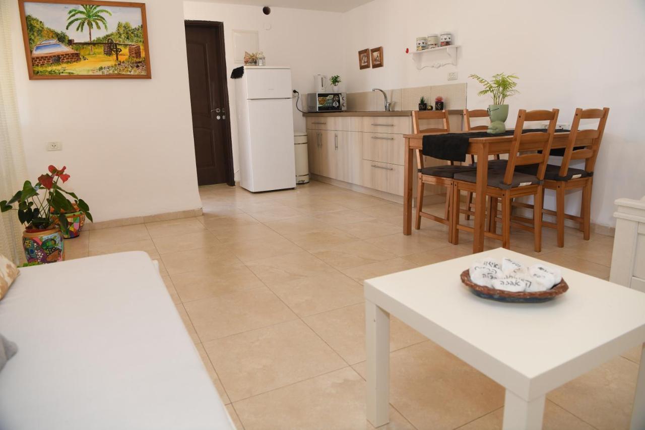Switzerland In The Arbel Guest House Bagian luar foto