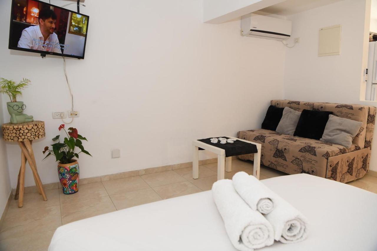 Switzerland In The Arbel Guest House Bagian luar foto