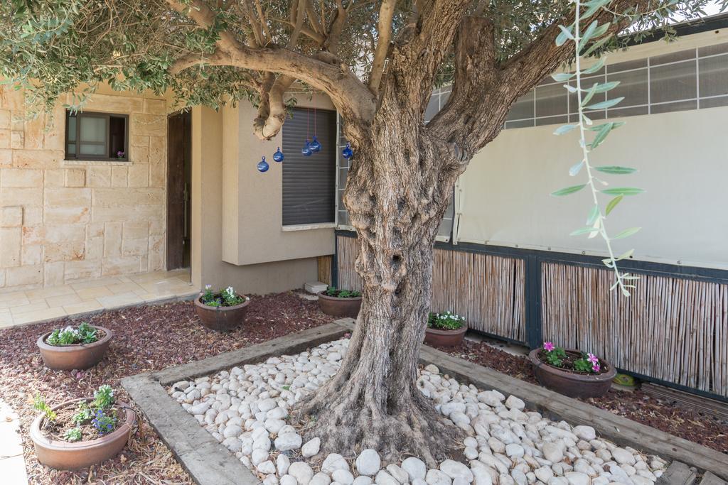 Switzerland In The Arbel Guest House Bagian luar foto