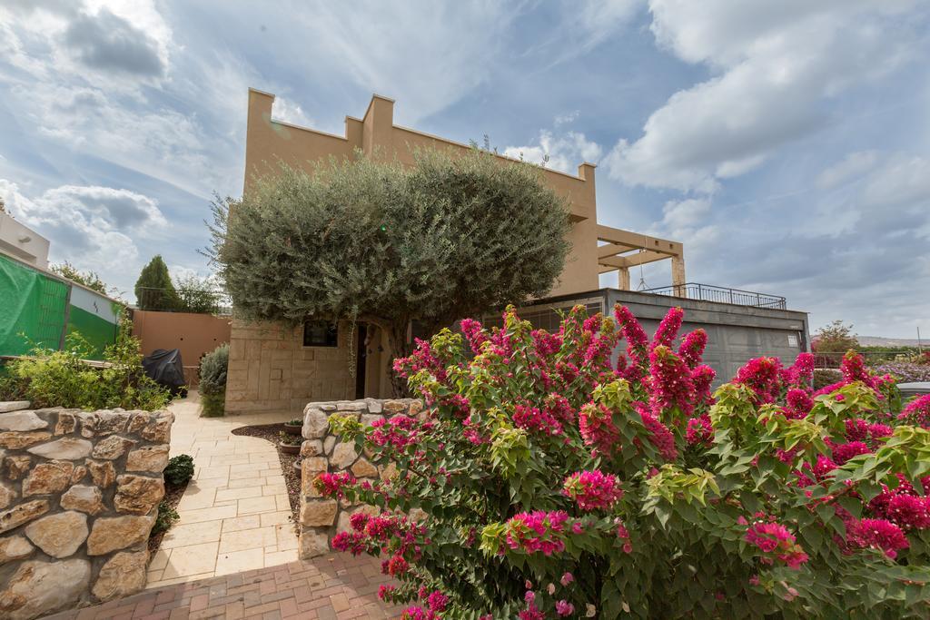Switzerland In The Arbel Guest House Bagian luar foto